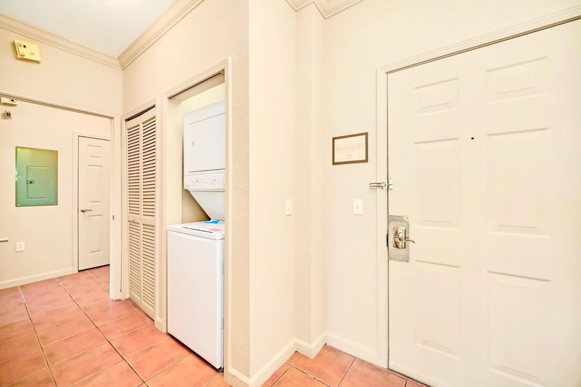 Stunning 2Br Condo With Hot Tub And Pool, Near Disney! Orlando Exterior foto
